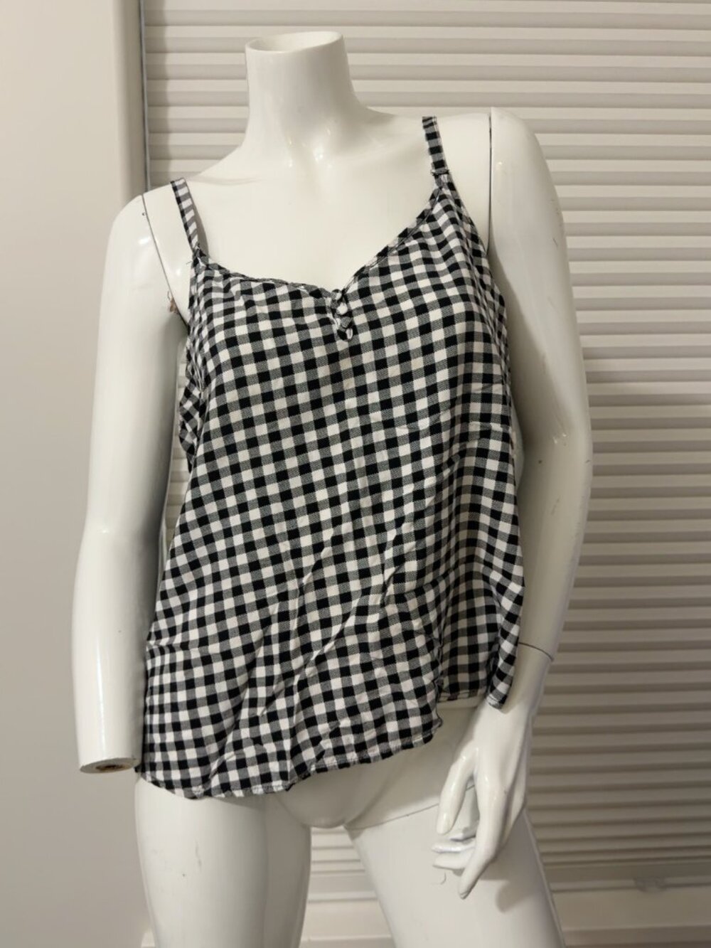 Ricki's Cami Top - Picture 2 of 3